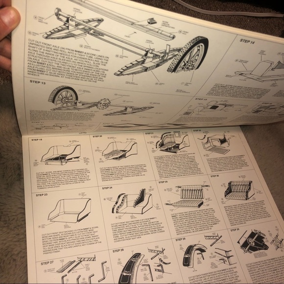 VTG 70s Ford 1904 Model C Cut Out Model Kit 1979 Canadian Heritage Products - Picture 6 of 12